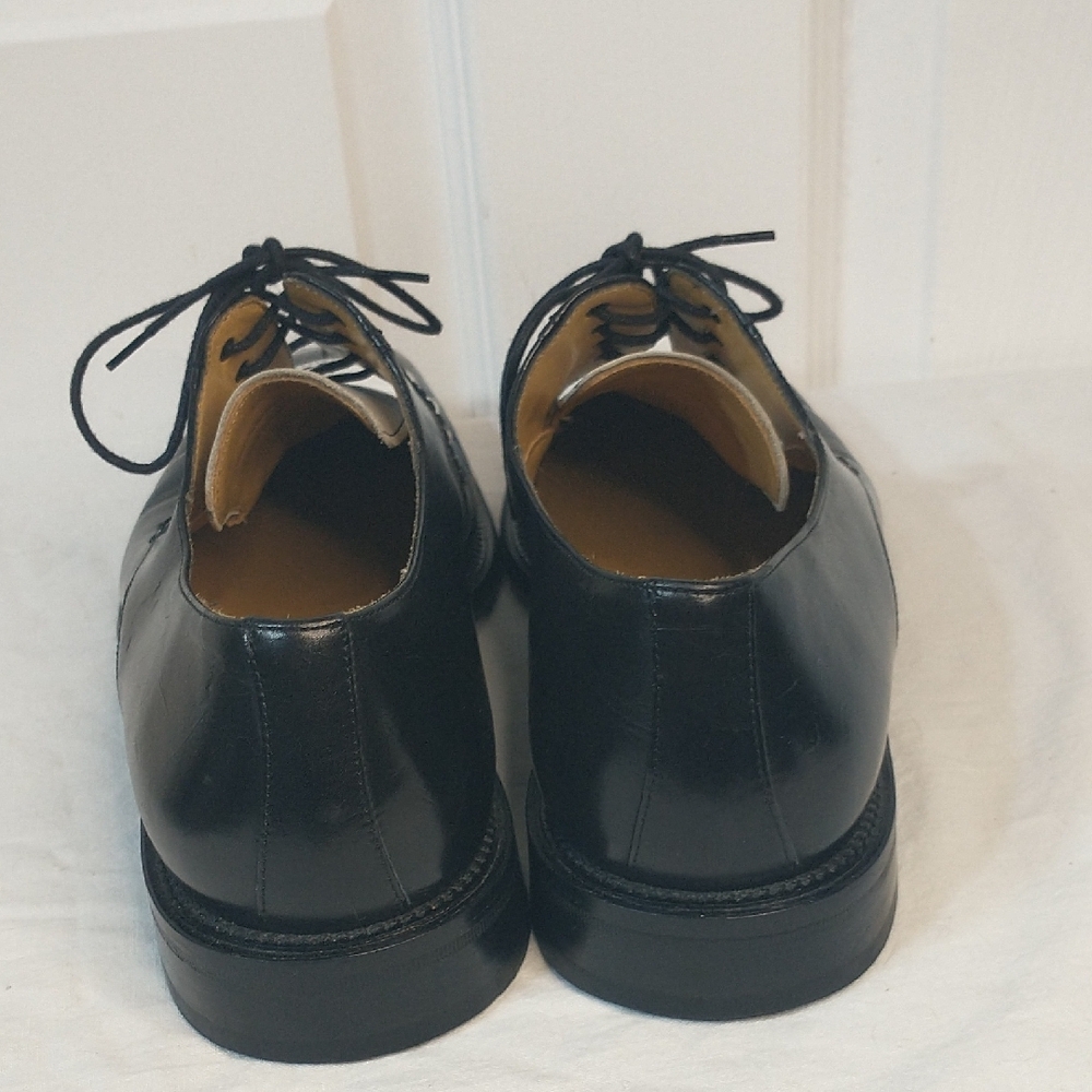 Johnston & Murphy Size 9 Black and White Leather Oxfords EUC. (H&J) - Picture 4 of 10